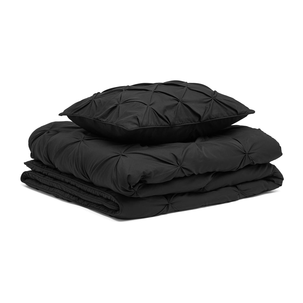 Amazon Basics Soft, Breathable Queen Size Comforter Sets, All-Season Down-Alternative 3-Piece Bedding Set, Pinch Pleat Design, Full/Queen Size, Beige