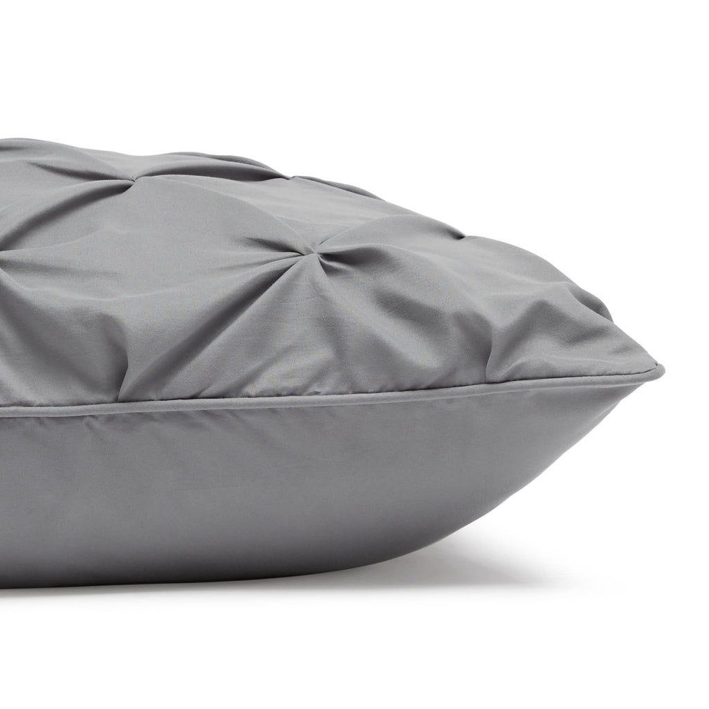 Amazon Basics Soft, Breathable Queen Size Comforter Sets, All-Season Down-Alternative 3-Piece Bedding Set, Pinch Pleat Design, Full/Queen Size, Beige