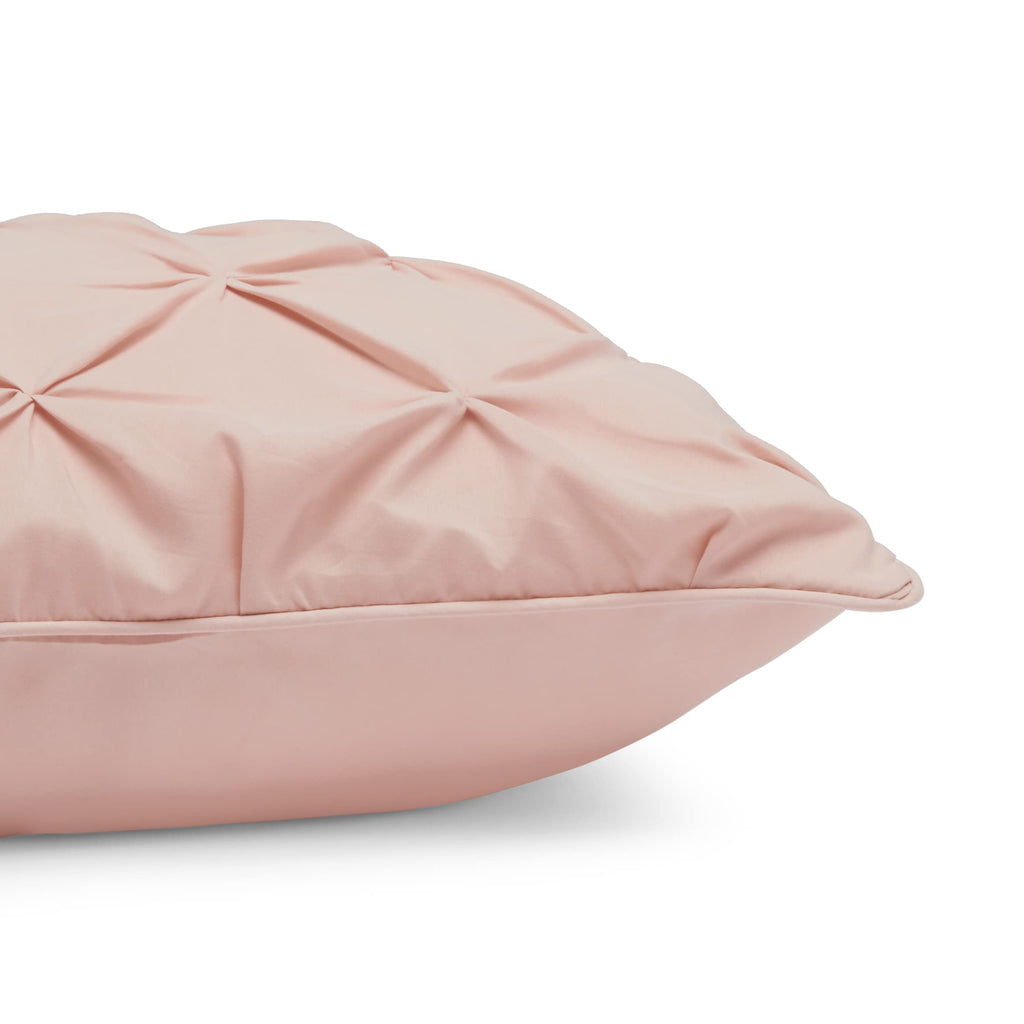 Amazon Basics Soft, Breathable Queen Size Comforter Sets, All-Season Down-Alternative 3-Piece Bedding Set, Pinch Pleat Design, Full/Queen Size, Beige